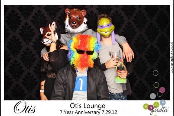 otis-lounge-Maiden-Lane-block-party
